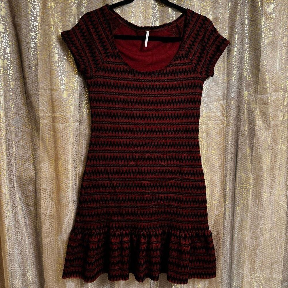 Free People Cozy Day Flounce Rust Red and Black Patterned Mini Dress Medium
